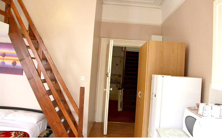 Family room at Collingham Place Studios